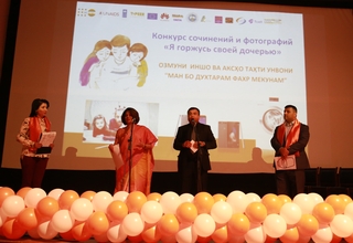 В Душанбе состоялось мероприятие в рамках «16 дней активизма против насилия в отношении женщин»